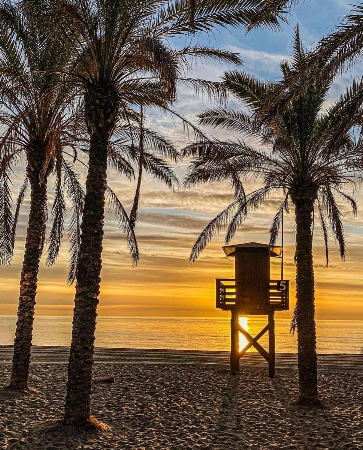Estudio Deluxe Benalbeach Benalmádena Exterior foto